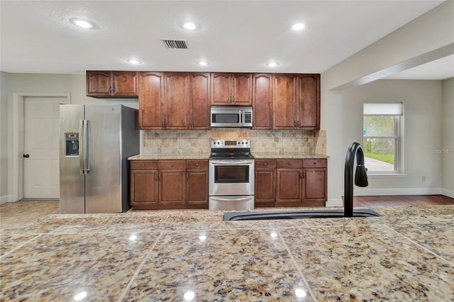 205 S WOODLAND STREET, Winter Garden, FL 34787