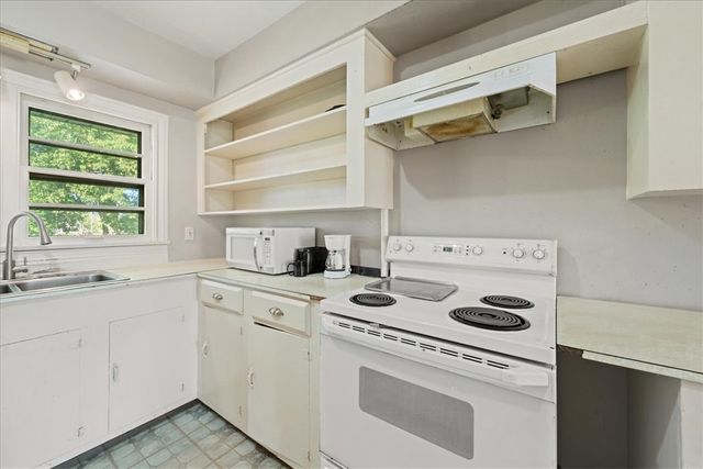 510 S Fairplay Street, Seneca, SC 29678