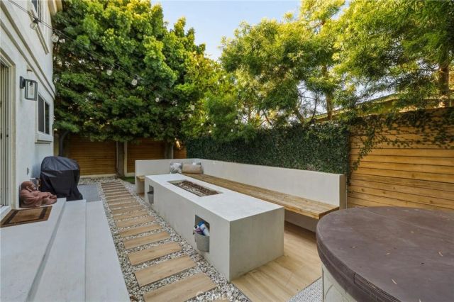 716 N Lucia Avenue B, Redondo Beach, CA 90277
