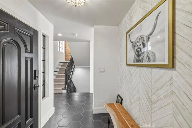 716 N Lucia Avenue B, Redondo Beach, CA 90277