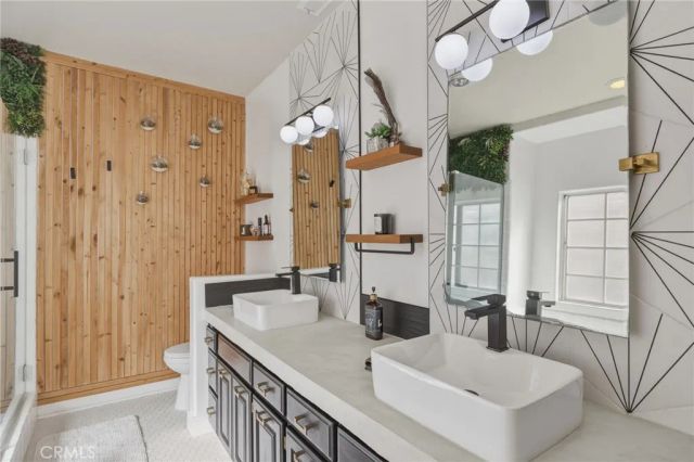 716 N Lucia Avenue B, Redondo Beach, CA 90277