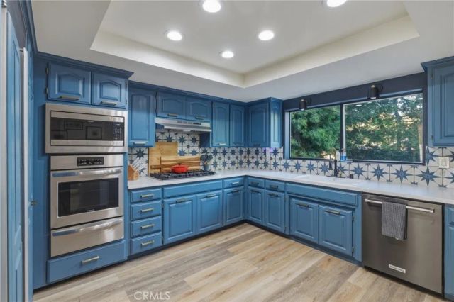 716 N Lucia Avenue B, Redondo Beach, CA 90277