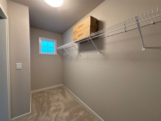 1811 Gordon Court, Norwalk, IA 50211