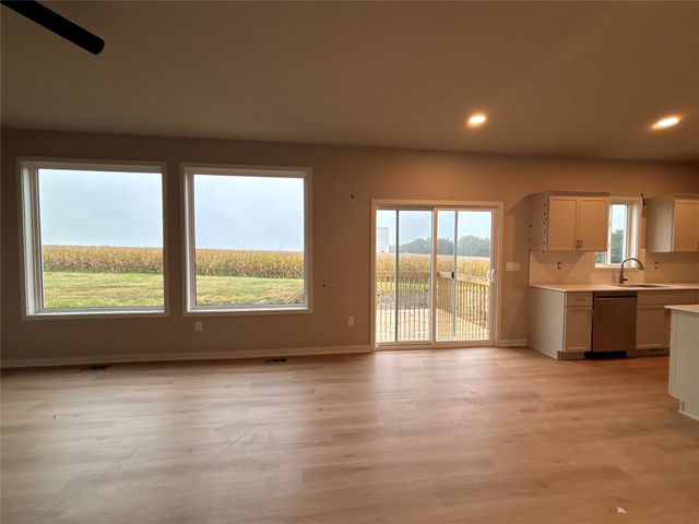 1811 Gordon Court, Norwalk, IA 50211