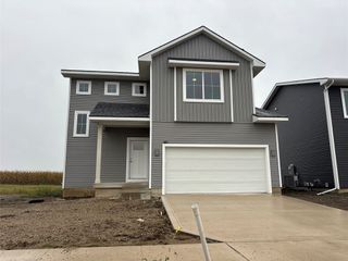 1811 Gordon Court, Norwalk, IA 50211