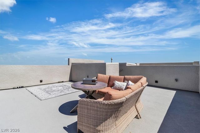 11695 Gentle Birdsong Avenue, Las Vegas, NV 89138