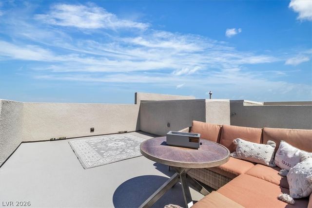 11695 Gentle Birdsong Avenue, Las Vegas, NV 89138