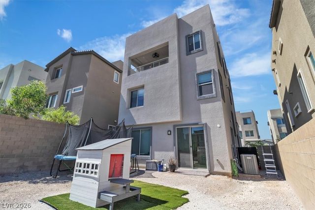 11695 Gentle Birdsong Avenue, Las Vegas, NV 89138