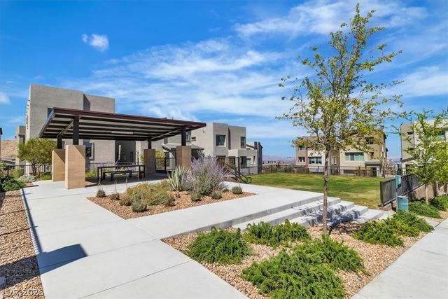 11695 Gentle Birdsong Avenue, Las Vegas, NV 89138