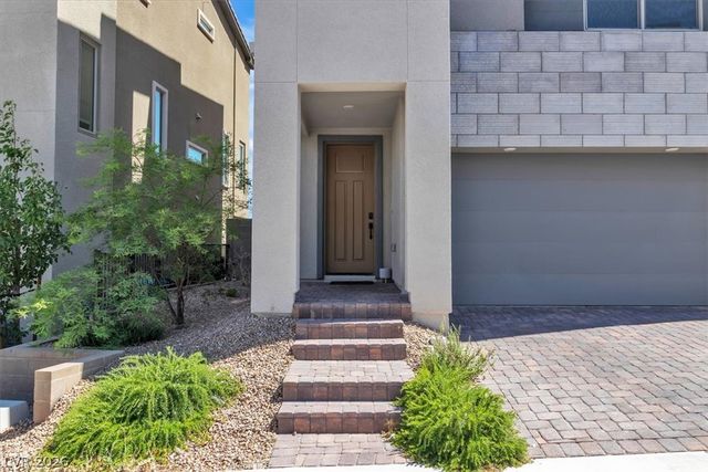 11695 Gentle Birdsong Avenue, Las Vegas, NV 89138