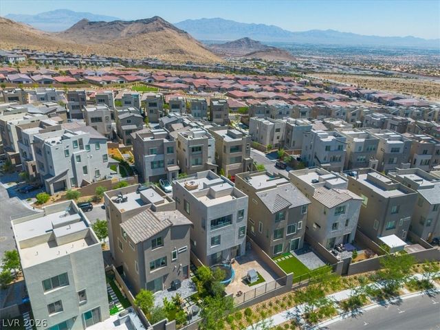 11695 Gentle Birdsong Avenue, Las Vegas, NV 89138