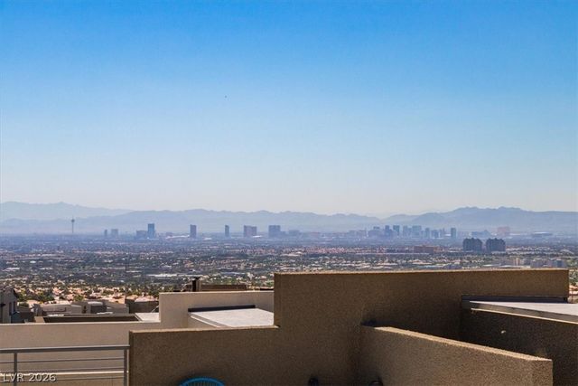 11695 Gentle Birdsong Avenue, Las Vegas, NV 89138