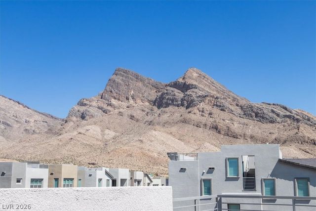 11695 Gentle Birdsong Avenue, Las Vegas, NV 89138