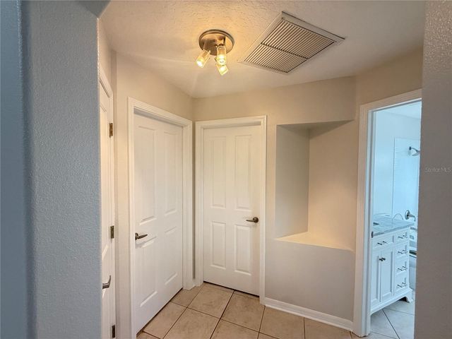 6817 CROMWELL GARDEN DRIVE, Apollo Beach, FL 33572