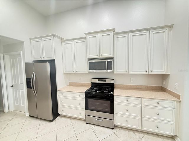 6817 CROMWELL GARDEN DRIVE, Apollo Beach, FL 33572