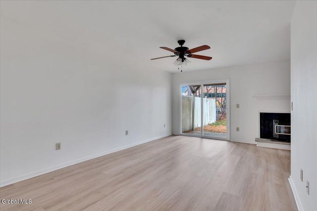 20 Heartwood Court, Clifton Park, NY 12065