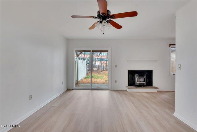 20 Heartwood Court, Clifton Park, NY 12065