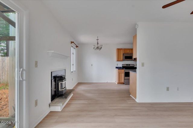 20 Heartwood Court, Clifton Park, NY 12065