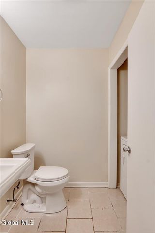 20 Heartwood Court, Clifton Park, NY 12065