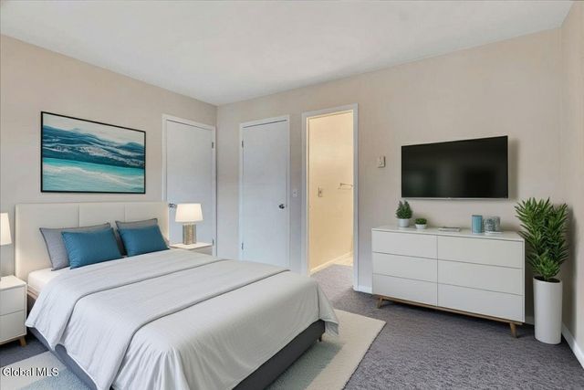 20 Heartwood Court, Clifton Park, NY 12065