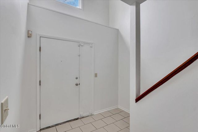 20 Heartwood Court, Clifton Park, NY 12065