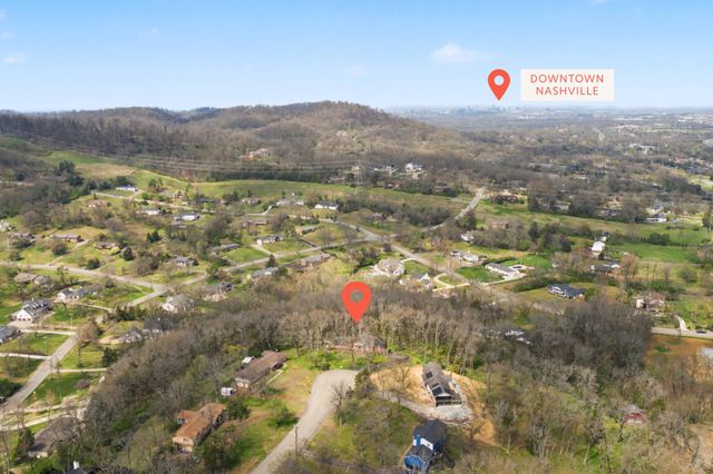 877 Hillhaven Ct, Nashville, TN 37220