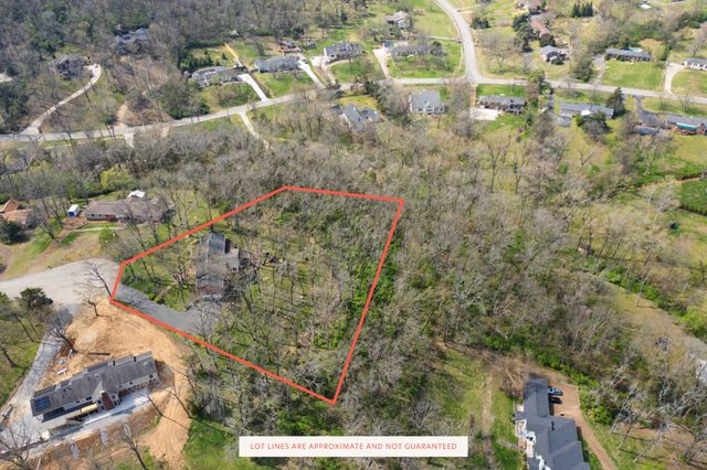 877 Hillhaven Ct, Nashville, TN 37220