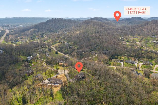 877 Hillhaven Ct, Nashville, TN 37220