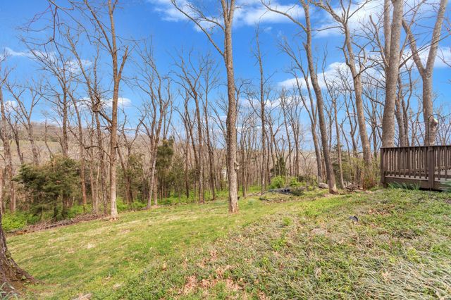 877 Hillhaven Ct, Nashville, TN 37220