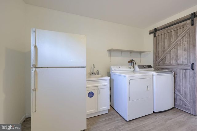 132 N BROAD ST, Lancaster, PA 17602