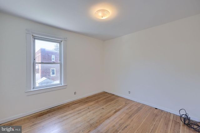 132 N BROAD ST, Lancaster, PA 17602