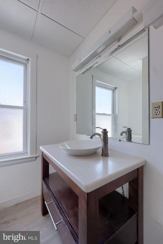 132 N BROAD ST, Lancaster, PA 17602
