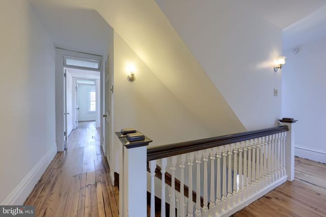 132 N BROAD ST, Lancaster, PA 17602