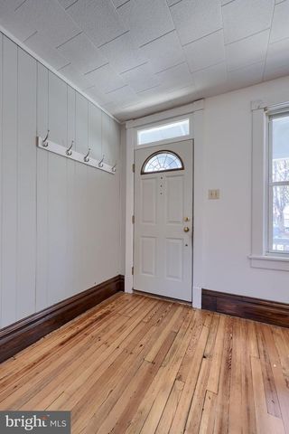 132 N BROAD ST, Lancaster, PA 17602