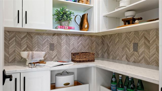 1112 LILIANA DRIVE, Deland, FL 32724