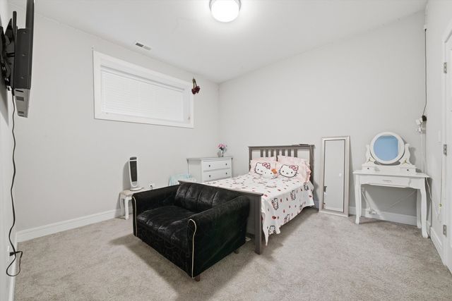 2045 N La Crosse Avenue, Chicago, IL 60639