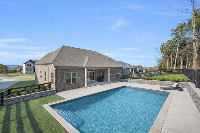624 Dunmeyer Ct, Nolensville, TN 37135