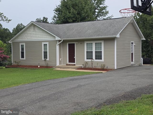6113 WINDSOR DR, Fredericksburg, VA 22407