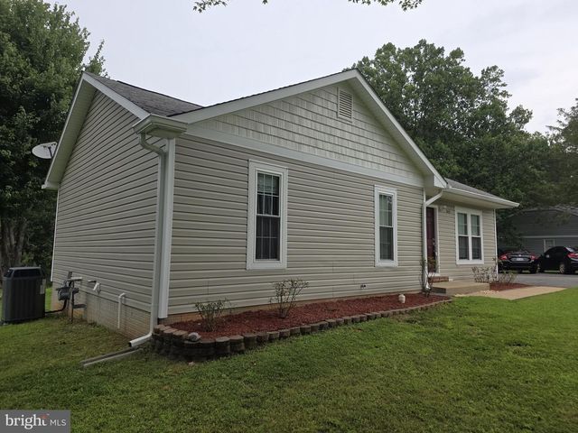 6113 WINDSOR DR, Fredericksburg, VA 22407