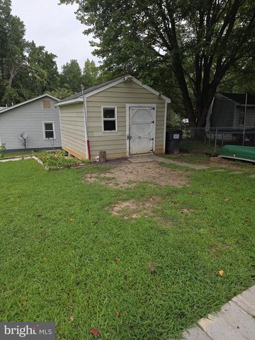 6113 WINDSOR DR, Fredericksburg, VA 22407