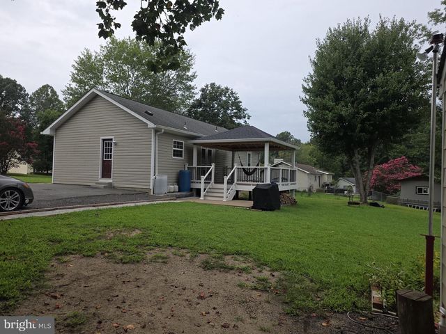 6113 WINDSOR DR, Fredericksburg, VA 22407