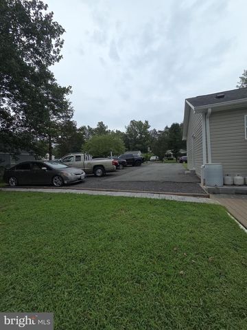 6113 WINDSOR DR, Fredericksburg, VA 22407