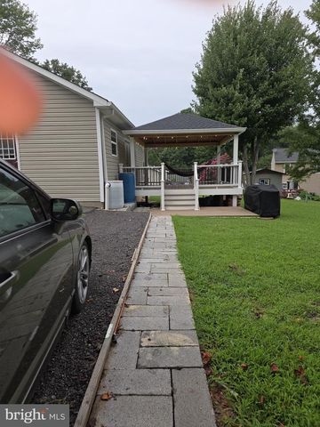 6113 WINDSOR DR, Fredericksburg, VA 22407