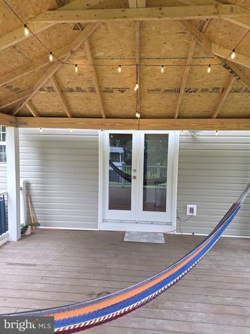 6113 WINDSOR DR, Fredericksburg, VA 22407