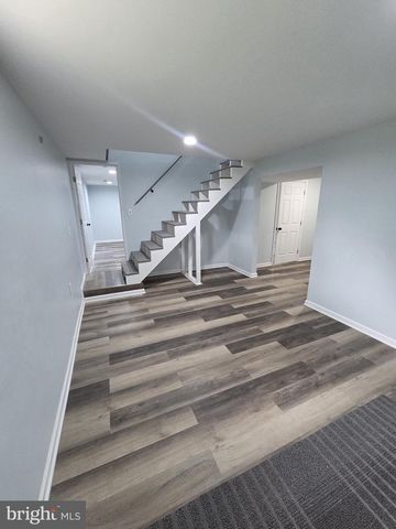 6113 WINDSOR DR, Fredericksburg, VA 22407