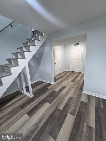 6113 WINDSOR DR, Fredericksburg, VA 22407