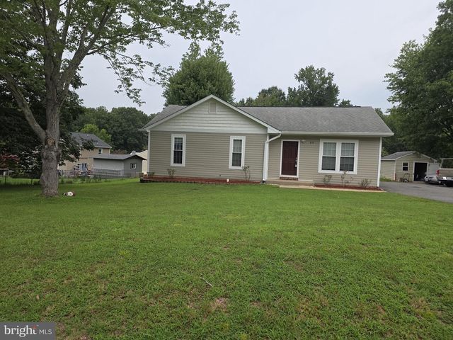 6113 WINDSOR DR, Fredericksburg, VA 22407