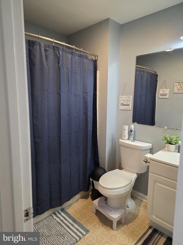 6113 WINDSOR DR, Fredericksburg, VA 22407