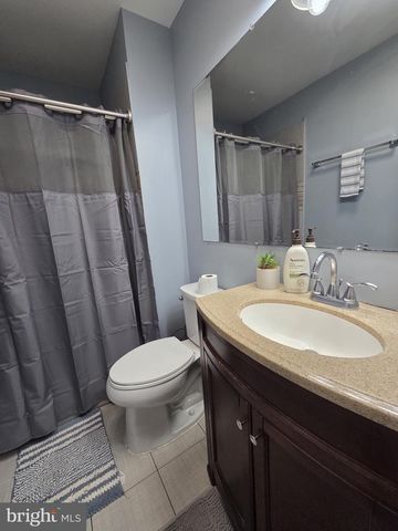6113 WINDSOR DR, Fredericksburg, VA 22407