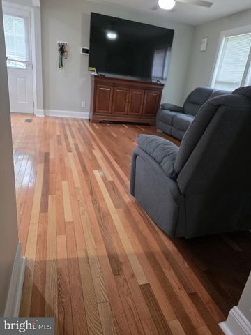 6113 WINDSOR DR, Fredericksburg, VA 22407